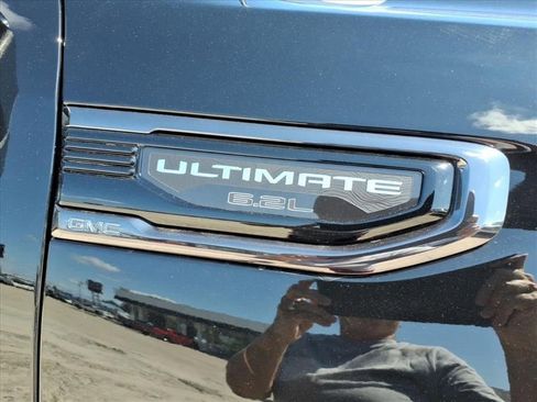 Used 2023 GMC Sierra 1500 SLT w/ SLT Premium Plus Package image 10