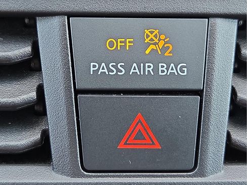 Used 2024 Nissan Altima 2.5 SV image 21