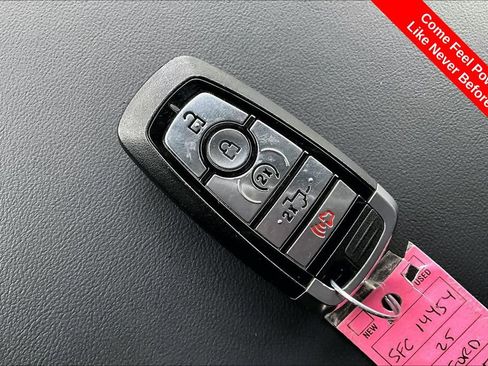 Used 2025 Ford F150 Raptor image 13