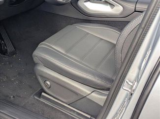 New 2025 Mercedes-Benz GLE 580 4MATIC video 4