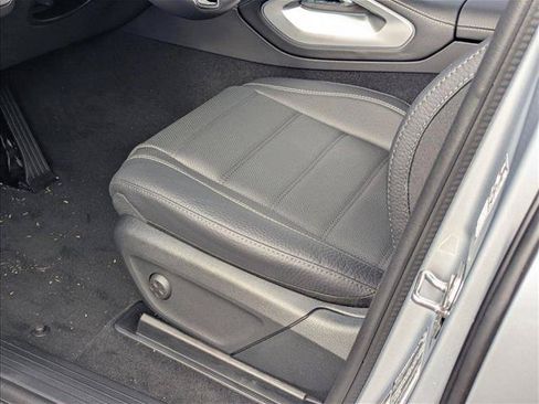New 2025 Mercedes-Benz GLE 580 4MATIC image 4