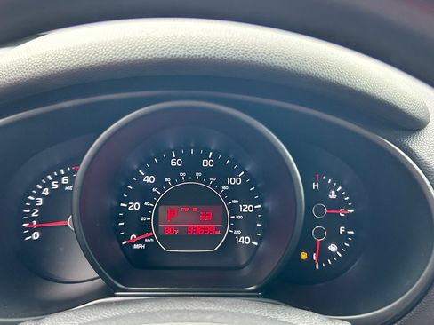 Used 2018 Kia Soul + FWD image 14