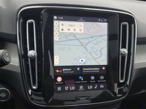 New 2026 Volvo XC40 B5 Plus w/ Protection Package Premier image 18