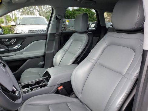 Certified 2020 Lincoln Corsair Standard w/ Convenience Package image 22