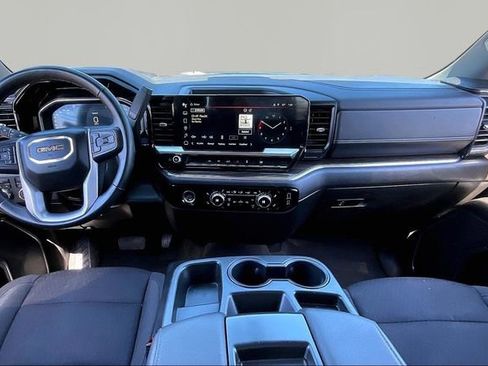 Used 2023 GMC Sierra 1500 Elevation AWD/4WD image 7