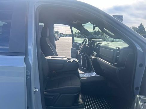 Used 2024 Chevrolet Silverado 1500 LT AWD/4WD image 43