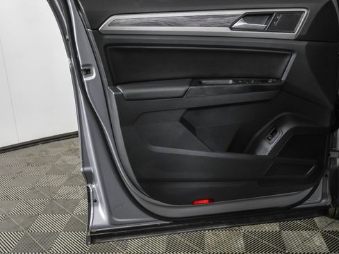 Used 2020 Volkswagen Atlas Cross Sport SE w/ Towing Package image 34