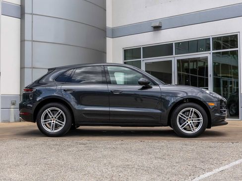 Used 2021 Porsche Macan AWD/4WD image 7