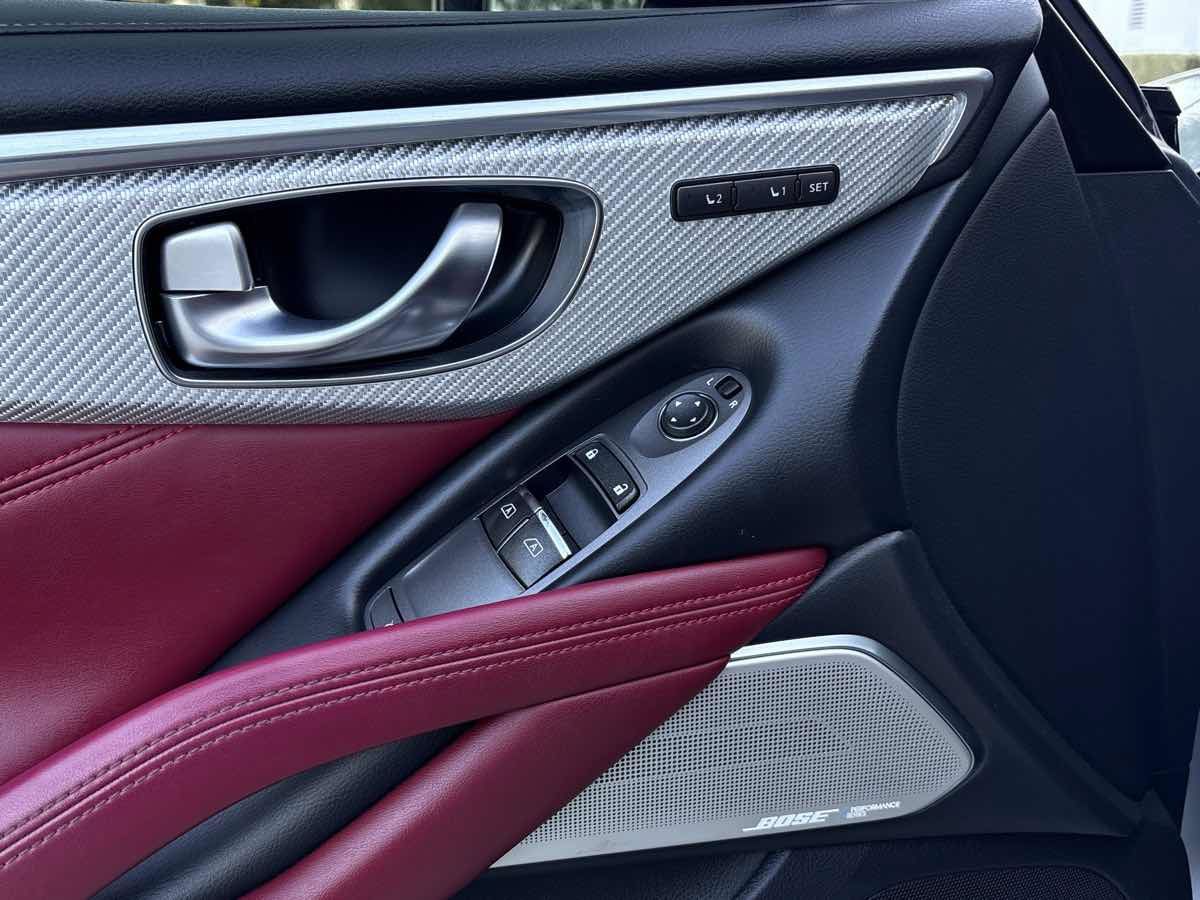 Used 2018 INFINITI Q60 Red Sport 400 w/ Sensory Package 3.0T Sport RWD image 18