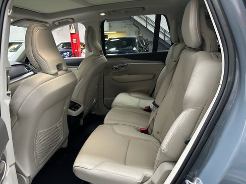 Used 2023 Volvo XC90 B5 Core w/ Protection Package Premier image 16