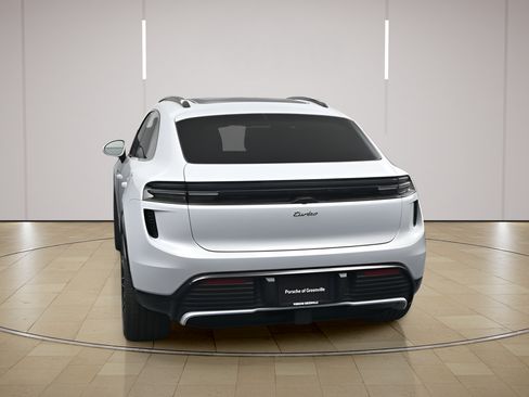 Certified 2025 Porsche Macan Turbo Electric AWD/4WD image 24