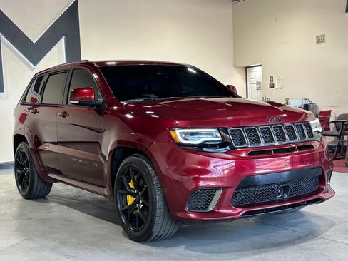 Used 2018 Jeep Grand Cherokee Trackhawk w/ Trailer Tow Group IV AWD/4WD image 3