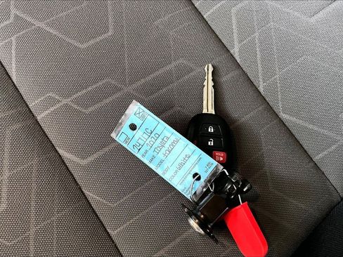 Used 2020 Toyota Tacoma TRD Sport image 10