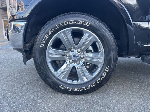 Used 2020 Ford F150 Lariat w/ Equipment Group 502A Luxury image 47