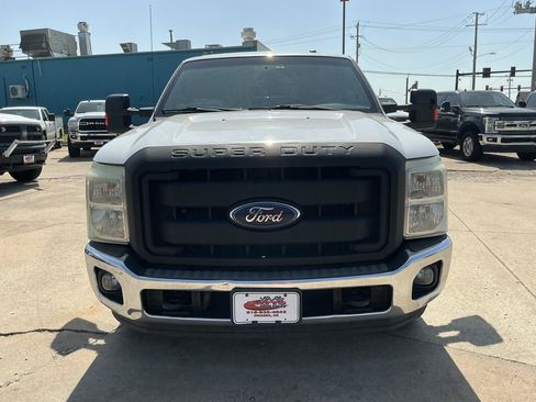 Used 2015 Ford F250 XLT w/ XLT Value Package RWD image 3