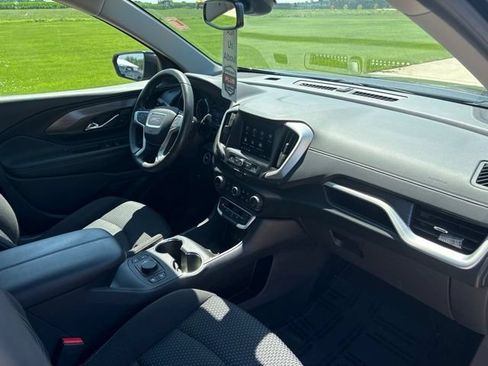Used 2023 GMC Terrain SLE w/ Driver Convenience Package FWD image 22