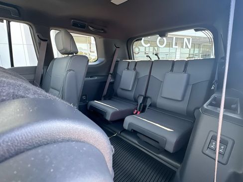 Used 2024 Lexus GX 550 w/ Cold Area Package AWD/4WD image 28
