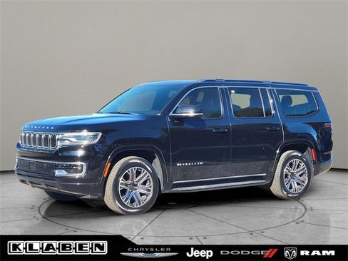 Used 2023 Jeep Wagoneer 4WD w/ Premium Group I image 1