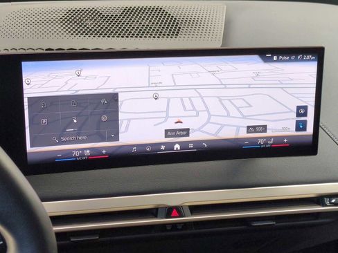 New 2025 BMW iX xDrive50 image 30