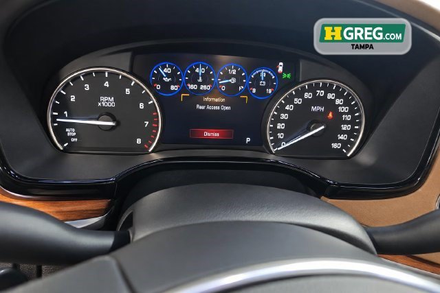 Used 2017 Cadillac XT5 Platinum w/ Driver Assist Package AWD/4WD image 14