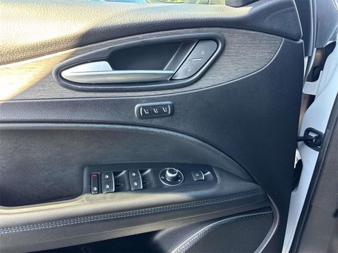 Used 2022 Alfa Romeo Stelvio Ti image 20
