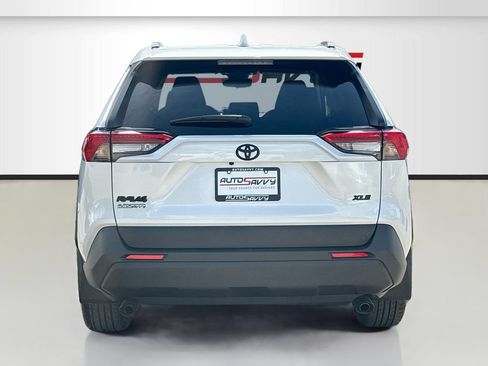 Used 2025 Toyota RAV4 XLE Premium FWD image 6