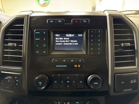 Used 2022 Ford F350 XL w/ Power Equipment Group image 26