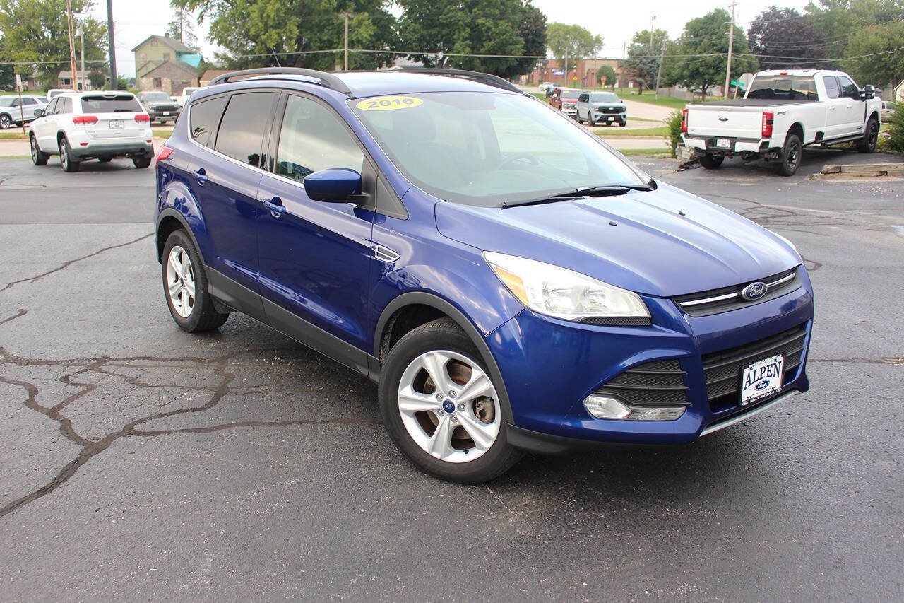 Used 2016 Ford Escape SE w/ Equipment Group 201A AWD/4WD image 4