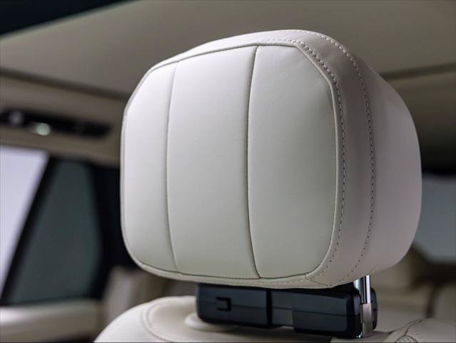 New 2027 Land Rover Range Rover SE AWD/4WD image 16