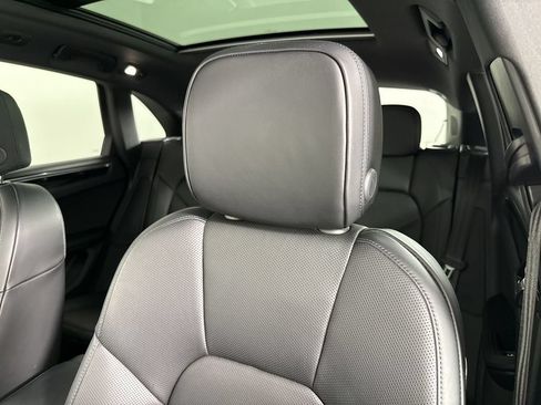Certified 2026 Porsche Macan S AWD/4WD image 41
