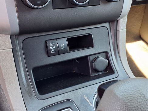 Used 2012 Chevrolet Traverse LS FWD image 13