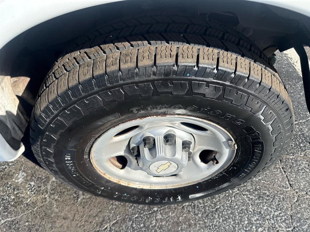 Used 2013 Chevrolet Express 2500 RWD image 10