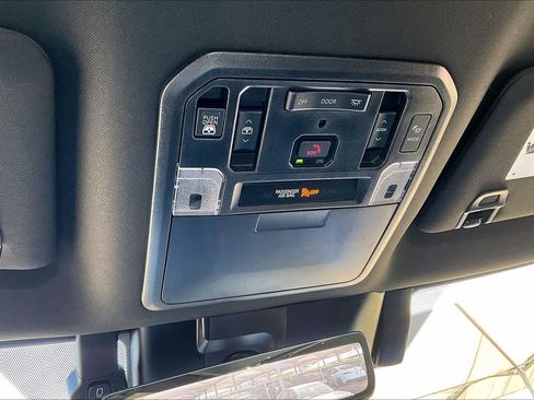 Used 2025 Toyota Tundra Platinum image 30