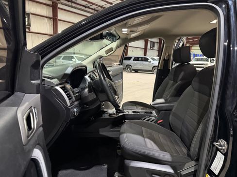 Used 2019 Ford Ranger XLT w/ Equipment Group 302A Luxury AWD/4WD image 13