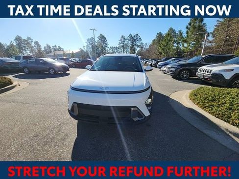 Used 2024 Hyundai Kona SEL image 4