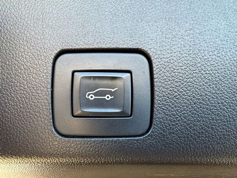 Used 2021 Buick Encore GX Essence w/ Advanced Technology Package image 9