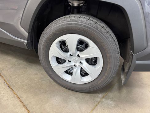 Certified 2025 Toyota RAV4 LE AWD/4WD image 24