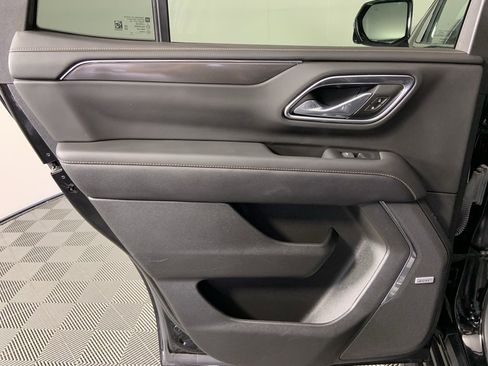 Used 2024 GMC Yukon AT4 w/ Technology Package image 29