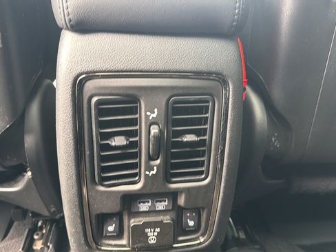 Used 2021 Jeep Grand Cherokee High Altitude AWD/4WD image 26