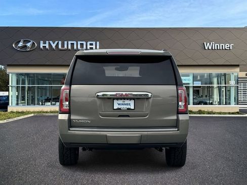 Used 2019 GMC Yukon Denali w/ Denali Ultimate Package AWD/4WD image 3