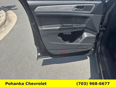 Used 2020 Volkswagen Atlas Cross Sport SE w/ Panoramic Sunroof Package AWD/4WD image 26