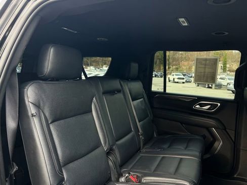 Used 2022 GMC Yukon XL SLE w/ Gmc Pro Safety Plus Package image 29