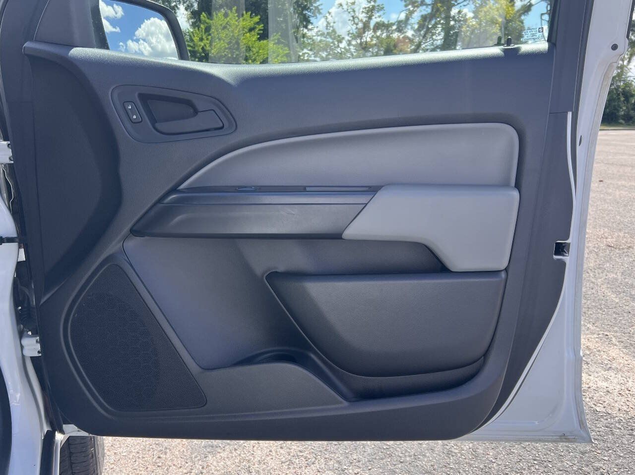 Used 2020 Chevrolet Colorado W/T w/ Custom Special Edition AWD/4WD image 16