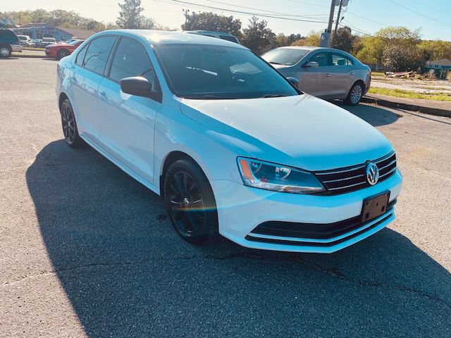 Used 2015 Volkswagen Jetta SE FWD image 3