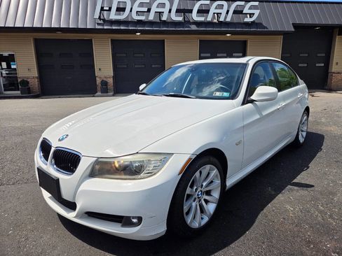 Used 2011 BMW 328i Sedan w/ Premium Pkg RWD image 46