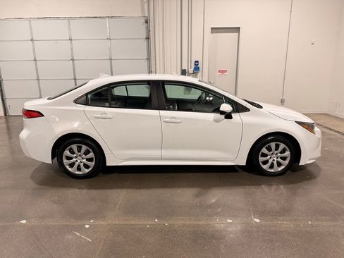Used 2024 Toyota Corolla LE image 4