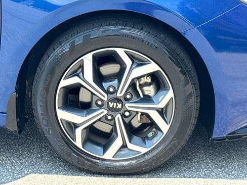 Used 2020 Kia Forte LXS FWD image 12