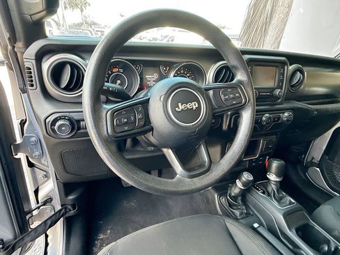 Used 2021 Jeep Wrangler Sport image 12