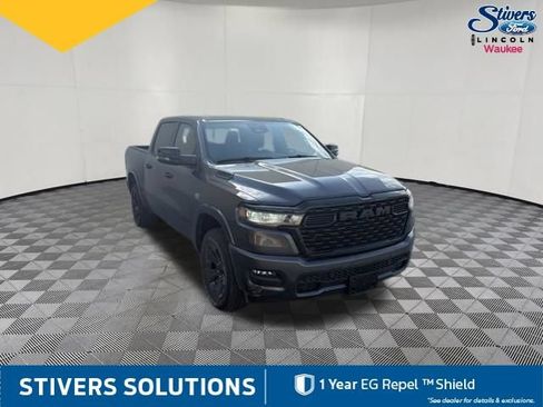 Used 2026 RAM 1500 Big Horn w/ Night Edition AWD/4WD image 3