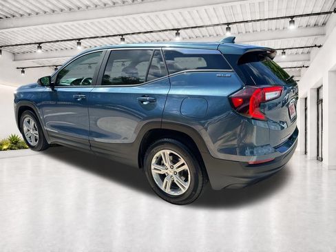 Used 2024 GMC Terrain SLE FWD image 7